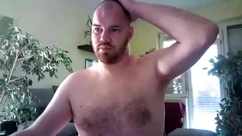 Uncut Strong online show from 28, 5, 2026