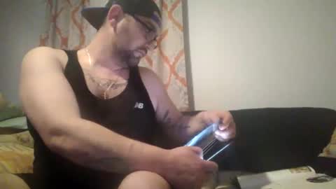 Snapshot of uncutfun8 chatting on 25, 2, 2025 Thick uncut Greek online show from 25, 2, 2025