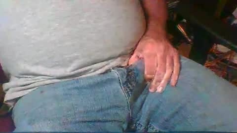 uncutmike7x5 online show from 25, 12, 2024