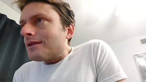 Snapshot of undress_me_ chatting on 4, 1, 2025 undress me online show from 4, 1, 2025