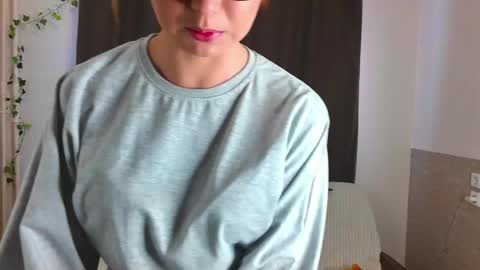 Snapshot of unforgettablehelen chatting on 15, 4, 2026 unforgettablehelen online show from 15, 4, 2026