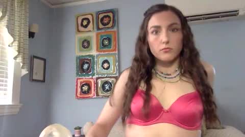 Snapshot of unicornfairy55 chatting on 1, 10, 2025 Lola Moonstone online show from 1, 10, 2025