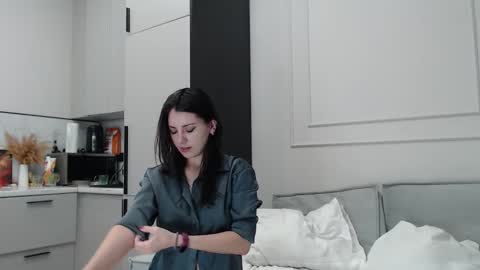 uninvited_raccoon online show from 16, 10, 2025