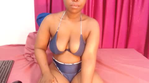 Snapshot of uniquebony chatting on 23, 9, 2025 UNIQUEBONY online show from 23, 9, 2025