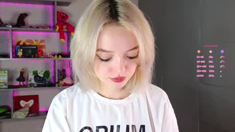 ShizukaShizuSHIZ online show from 9, 9, 2025