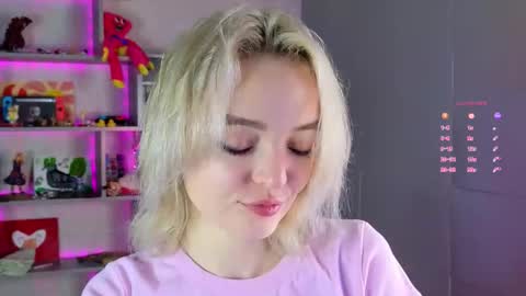 ShizukaShizuSHIZ online show from 10, 9, 2025