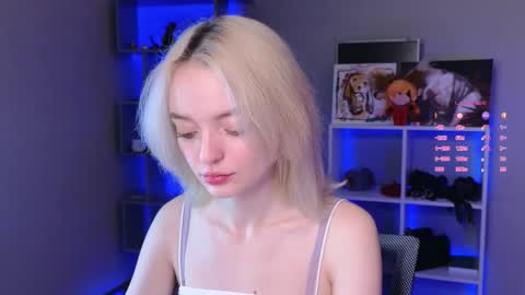 ShizukaShizuSHIZ online show from 17, 9, 2025