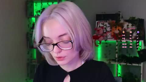 ShizukaShizuSHIZ online show from 25, 9, 2025