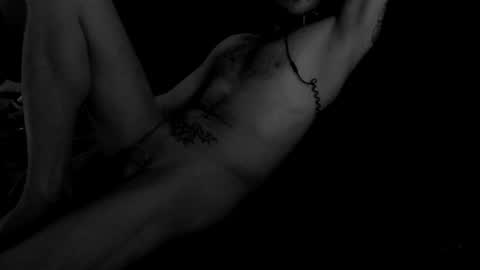 Snapshot of unlitimnaughty_ chatting on 20, 6, 2026 unlitimnaughty_ online show from 20, 6, 2026