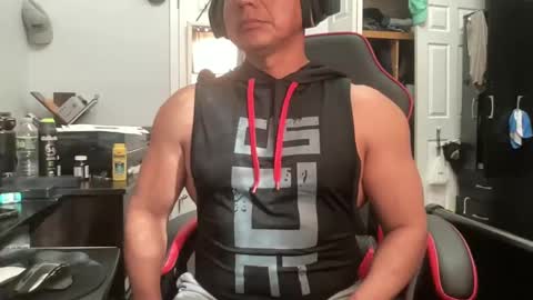 Snapshot of unlobitooenwallstreet chatting on 5, 10, 2025 unlobitooenwallstreet online show from 5, 10, 2025