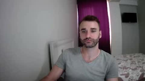 Snapshot of unnknow2024 chatting on 16, 9, 2025 SlavaVibes online show from 16, 9, 2025