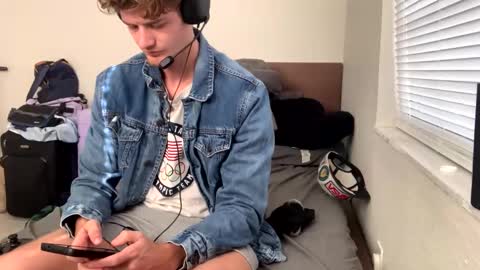 Stepbro online show from 2, 1, 2025