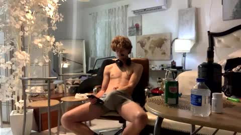 Stepbro online show from 1, 2, 2025