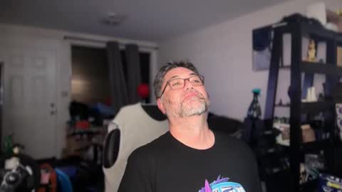 Snapshot of uptoyou808 chatting on 10, 1, 2026 carl pogi online show from 10, 1, 2026