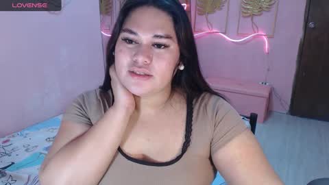 Snapshot of ur_baby_rebbecca chatting on 29, 12, 2024 SINGLE online show from 29, 12, 2024
