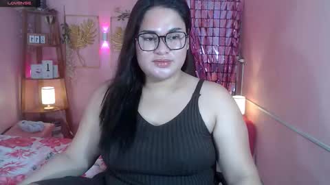 Snapshot of ur_baby_rebbecca chatting on 14, 10, 2025 SINGLE online show from 14, 10, 2025