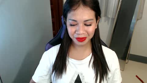 Vee online show from 1, 1, 2025