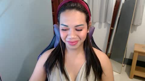 Vee online show from 4, 1, 2025