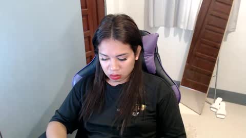 Vee online show from 10, 1, 2025