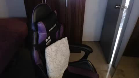 Vee online show from 1, 2, 2026