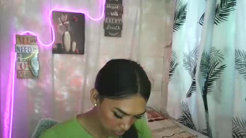 ur_dazzlingmorenaxx online show from 25, 3, 2026