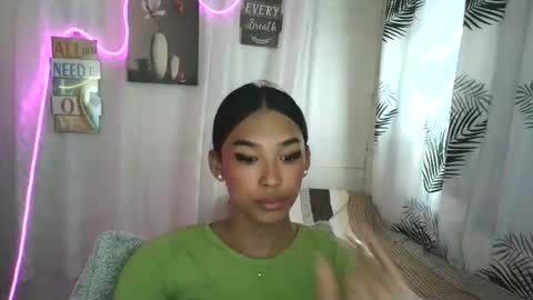 ur_dazzlingmorenaxx online show from 5, 5, 2026