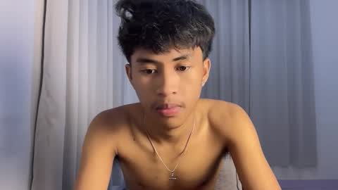 ur_fuckerbttm online show from 27, 11, 2025