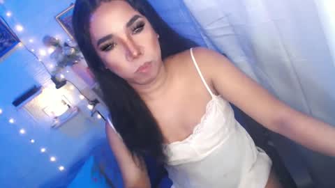 Snapshot of ur_hot_tommiexx chatting on 5, 1, 2025 jennie online show from 5, 1, 2025