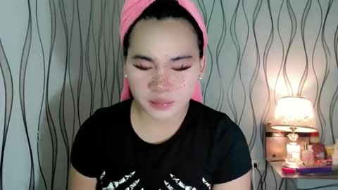 Snapshot of ur_innocent_girlx chatting on 7, 2, 2026 QUEENSY online show from 7, 2, 2026