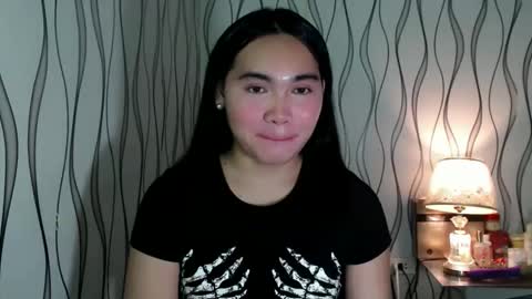 Snapshot of ur_innocent_girlx chatting on 9, 2, 2026 QUEENSY online show from 9, 2, 2026