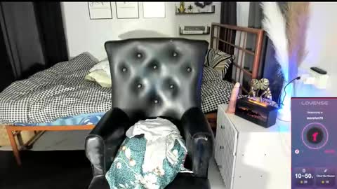 QUEEN ANGELA online show from 14, 2, 2026