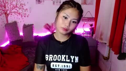 HelloIm  Girly online show from 30, 6, 2026