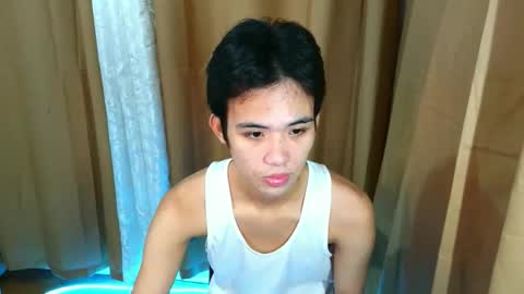 Snapshot of urasiancumboix2 chatting on 2, 5, 2026 urasiancumboix2 online show from 2, 5, 2026