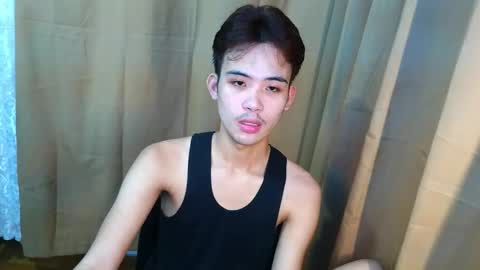 Snapshot of urasiancumboix2 chatting on 20, 5, 2026 urasiancumboix2 online show from 20, 5, 2026