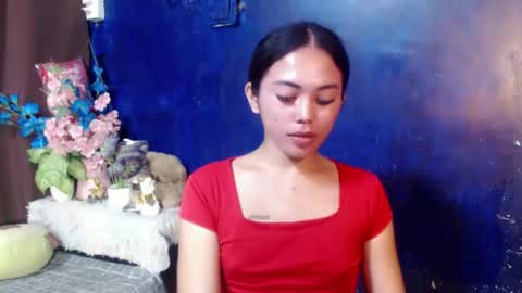 Snapshot of urasiangirl01 chatting on 28, 4, 2026 yesha online show from 28, 4, 2026