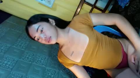 Snapshot of urasiangirl01 chatting on 30, 4, 2026 yesha online show from 30, 4, 2026