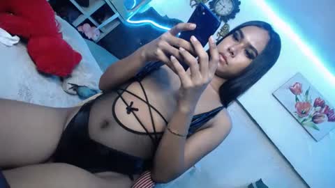 Snapshot of urasians_cummer chatting on 20, 12, 2024 Pau online show from 20, 12, 2024