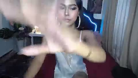 Snapshot of urasians_cummer chatting on 29, 1, 2025 Pau online show from 29, 1, 2025