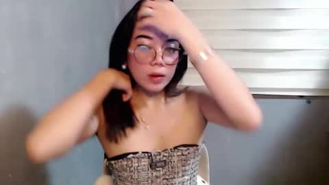 Snapshot of urbabydollx16 chatting on 22, 5, 2026 urbabydollx16 online show from 22, 5, 2026