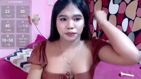 Snapshot of urbabysofia0305 chatting on 13, 10, 2025 Sofia online show from 13, 10, 2025