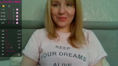 Snapshot of urbadkitty chatting on 9, 12, 2024 urbadkitty online show from 9, 12, 2024