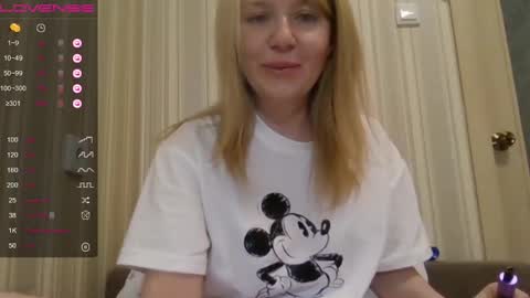 Snapshot of urbadkitty chatting on 11, 1, 2025 urbadkitty online show from 11, 1, 2025