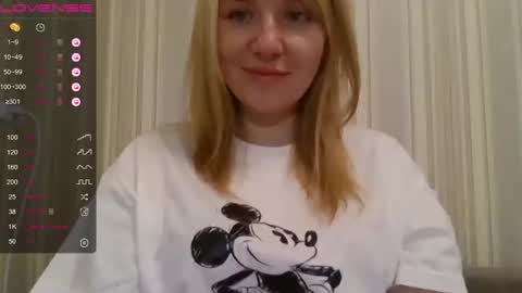 Snapshot of urbadkitty chatting on 12, 1, 2025 urbadkitty online show from 12, 1, 2025