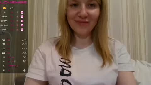 Snapshot of urbadkitty chatting on 25, 1, 2025 urbadkitty online show from 25, 1, 2025