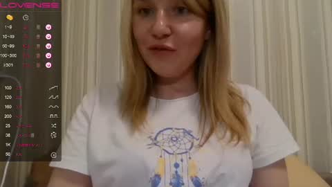 Snapshot of urbadkitty chatting on 6, 3, 2025 urbadkitty online show from 6, 3, 2025