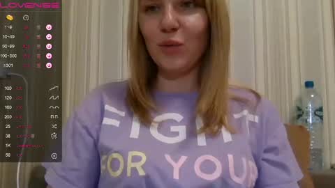 Snapshot of urbadkitty chatting on 12, 3, 2025 urbadkitty online show from 12, 3, 2025