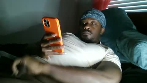 UrbanDicc online show from 9, 1, 2025