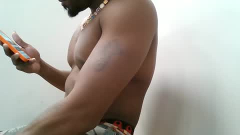 UrbanDicc online show from 13, 1, 2025