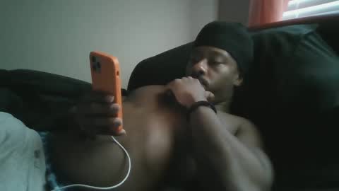UrbanDicc online show from 2, 2, 2025