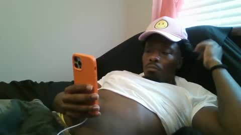 UrbanDicc online show from 7, 2, 2025